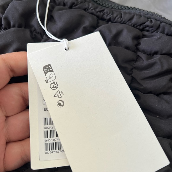 COS quilted mini bag (BLACK) - Picture 6 of 9